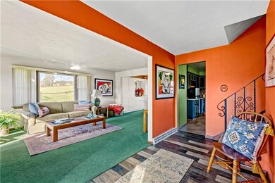 279 Hamtom Rd, Eighty Four, PA 15330 - photo 4