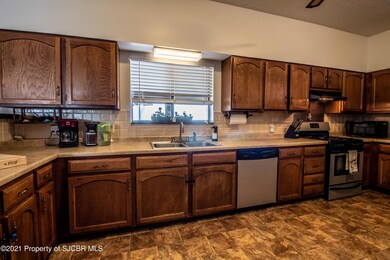 5601 Lee Ln, Farmington, NM 87402 - photo 5