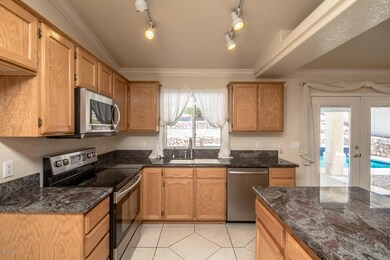 3230BrokenArrowDr_19