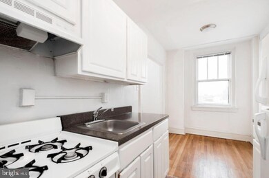 2100 02 Walnut St unit 7G, Philadelphia, PA 19103 - photo 3