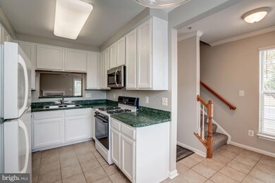 2499 Angeline Dr unit 101, Herndon, VA 20171 - photo 7