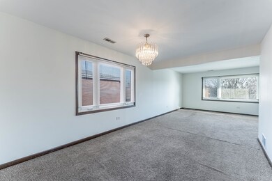 7560 Banks St unit 2, Justice, IL 60458 - photo 4