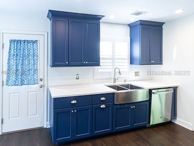 8 Chickadee Rd, Hilton Head Island, SC 29926 - photo 5