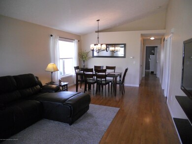 4401 Hyacinth 004