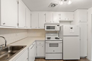 1 Colonial Dr unit B1-8, Andover, MA 01810 - photo 7