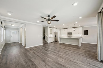 5320 Little Stream Ln, Wesley Chapel, FL 33545 - photo 6