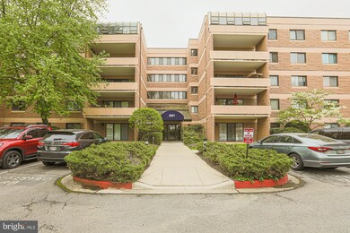 2901 Fallstaff Rd unit 302, Baltimore, MD 21209 - photo 3