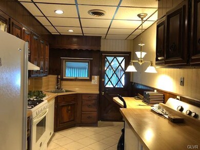 223 N 13th St, Allentown, PA 18102 - photo 7