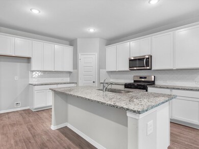 26022 Smokey Willow Dr, Tomball, TX 77375 - photo 2