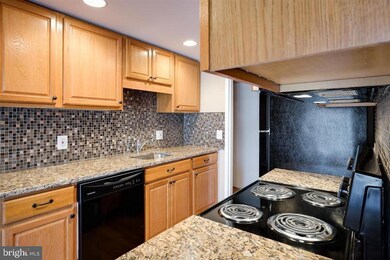 2257 Castle Rock Square unit 21C, Reston, VA 20191 - photo 5