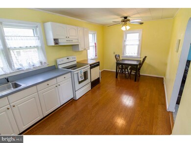 423 Arline Ave, Woodbury, NJ 08096 - photo 4