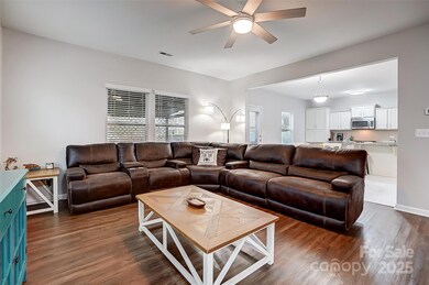 3206 Thorpe Ln, Clover, SC 29710 - photo 7