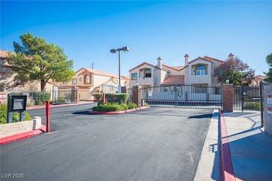8301 Boseck Dr unit 213, Las Vegas, NV 89145 - photo 3