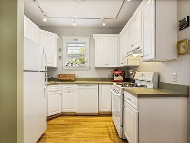 41 Paul Gore St unit 1, Boston, MA 02130 - photo 5