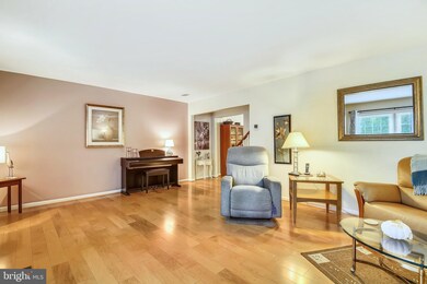 1712 Greentree Ct, Crofton, MD 21114 - photo 5