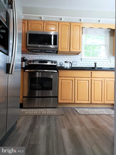 7116 Old Sandy Spring Rd, Laurel, MD 20707 - photo 7