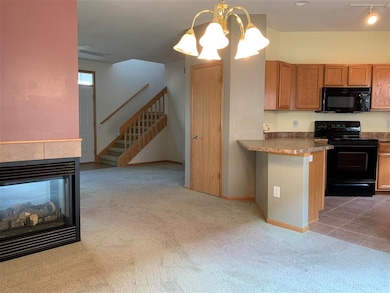 2797 Crinkle Root Dr, Fitchburg, WI 53711 - photo 4