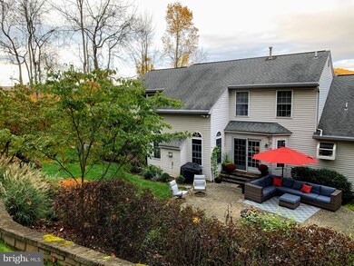 4640 Dunham Dr, Reading, PA 19606 - photo 3