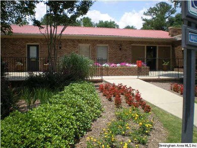 Well maintained grounds with maintenance superviso