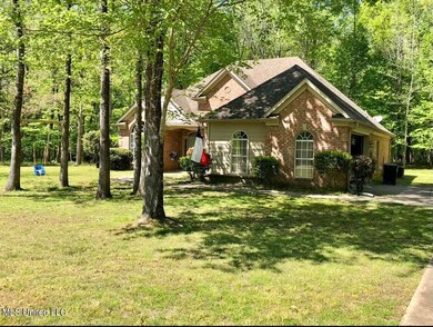88 Timber Ridge Dr, Byhalia, MS 38611 - photo 2