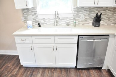 306 N Paris St, Ennis, TX 75119 - photo 4