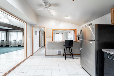 6147 Decker Rd, Bushkill, PA 18324 - photo 7