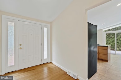 263 Norfolk Dr, Warrenton, VA 20186 - photo 3