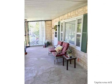 102 E Union St, Virginia, IL 62691 - photo 3