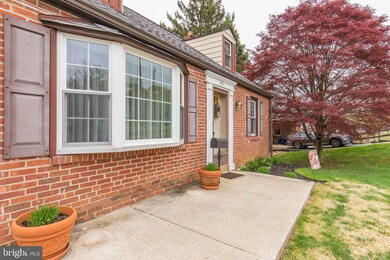 95 Glen Cir, Broomall, PA 19008 - photo 2