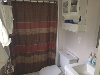 Bathroom, Attached