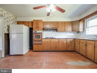 1966 Melvina Rd, Woodbury, NJ 08096 - photo 6