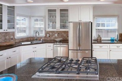 Great stainless appliances, granite counters, ston