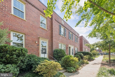 1501 S Edgewood St unit 565, Arlington, VA 22204 - photo 2