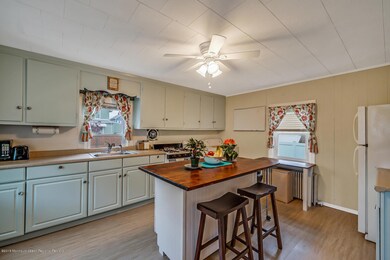 8 Luppatatong Ave Keyport NJ-large-010-1