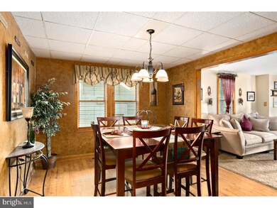 252 W Centre St, Woodbury, NJ 08096 - photo 2