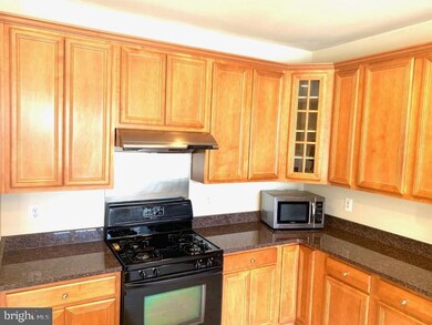 644 Cedar Spring St, Gaithersburg, MD 20877 - photo 7