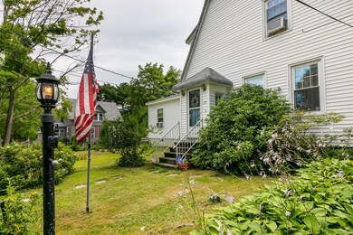29 Newton St Portland ME 04103-large-005