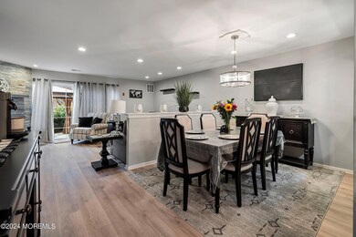 07-Dining and Living