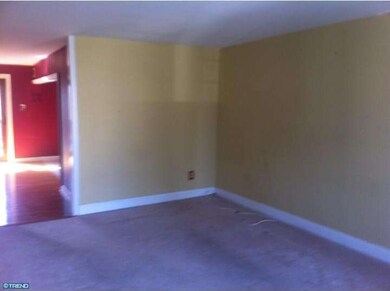 1018 Brookwood Ln, Glenolden, PA 19036 - photo 4