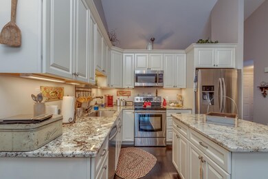 73 Norfolk St unit 2, Hampstead, NH 03841 - photo 5