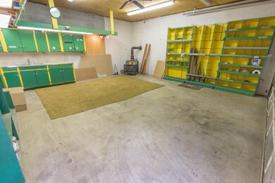 Workshop w/ woodburner