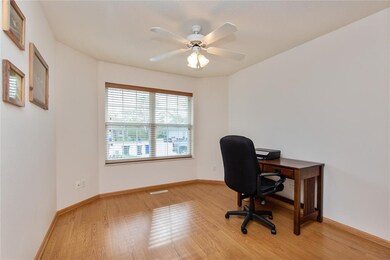 4112 Water Point Ct SW unit 4112, Cedar Rapids, IA 52404 - photo 4