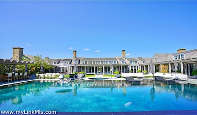 30 Crackatuxet Cove Rd, Edgartown, MA 02539 - photo 2