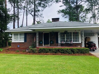 143 Atlantic Ave, Fitzgerald, GA 31750 - photo 2