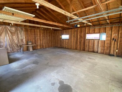 708 8th Ave SE, Jamestown, ND 58401 - photo 7