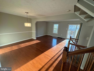 7976 Brightmeadow Ct, Ellicott City, MD 21043 - photo 3