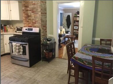 591 Franklin St unit 1, Cambridge, MA 02139 - photo 4