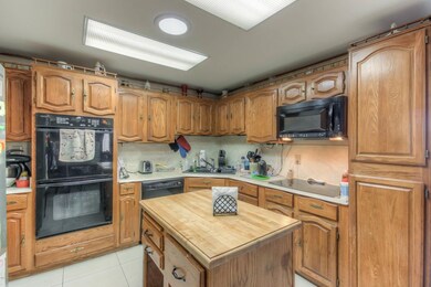Kitchen (1)