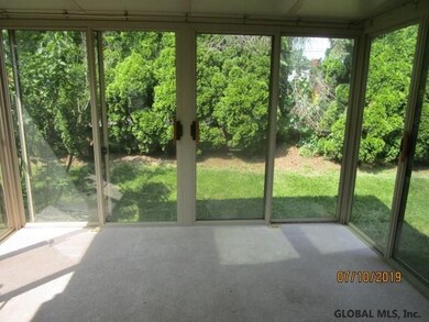 3 Essex Cir, Albany, NY 12209 - photo 4