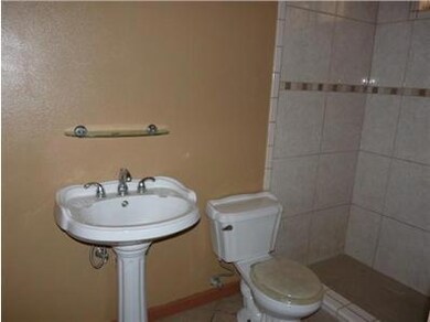 1555 Shamrock Ct, Wasco, CA 93280 - photo 6